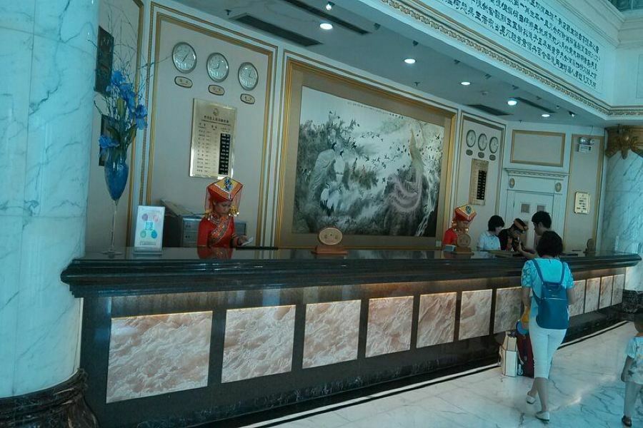 Phoenix Hotel Nanning Exterior foto
